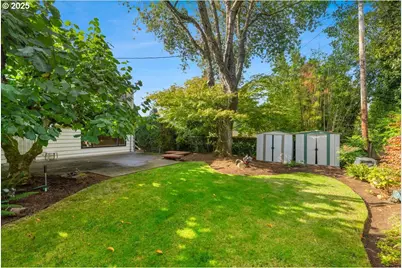 8495 SW Katherine Ln, Portland, OR 97225 - Photo 25