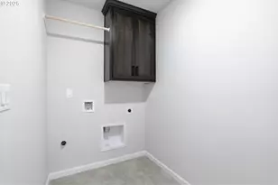 4690 SE 2nd St, Gresham, OR 97080 - Photo 35