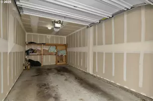 780 NW 185th Ave, Beaverton, OR 97006 - Photo 29