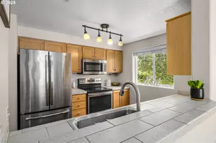 780 NW 185th Ave, Beaverton, OR 97006 - Photo 11