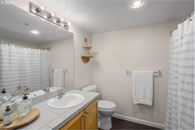 780 NW 185th Ave #207, Beaverton, OR 97006 - Photo 25