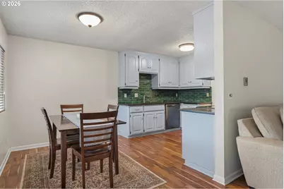 2521 SW Beaverton Hillsdale Hwy, Portland, OR 97239 - Photo 23