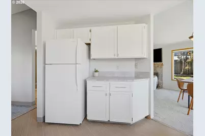 601 E Oxford St, Newberg, OR 97132 - Photo 13