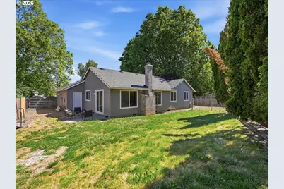 601 E Oxford St, Newberg, OR 97132 - Photo 31