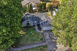 601 E Oxford St, Newberg, OR 97132 - Photo 43