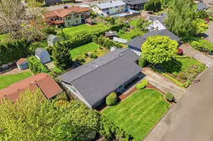 9608 NW 8th Ave, Vancouver, WA 98665 - Photo 5