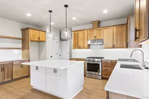 18865 SE Crooked River St, Sandy, OR 97055 - Photo 13