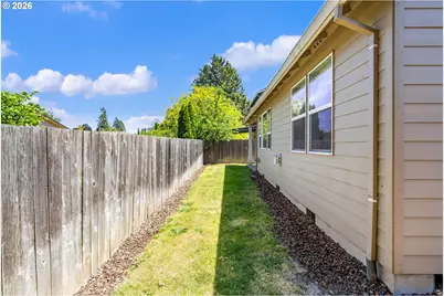 415 E Rentfro Way, Newberg, OR 97132 - Photo 31