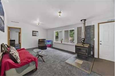 15745 Highway 36, Deadwood, OR 97430 - Photo 17