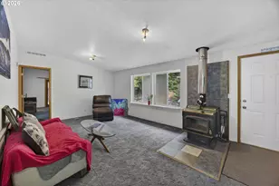 15745 Hwy 36, Deadwood, OR 97430 - Photo 17