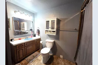 740 N 11th Ave, Elgin, OR 97827 - Photo 11