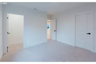 9326 SE Mill St, Portland, OR 97216 - Photo 13