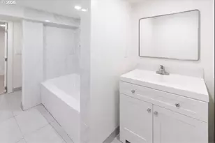 9326 SE Mill St, Portland, OR 97216 - Photo 19