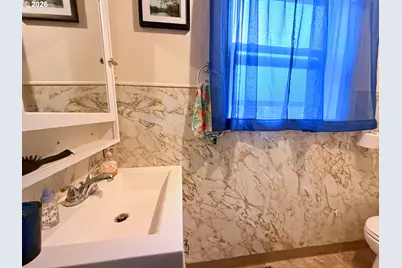 4335 SE 79th Ave, Portland, OR 97206 - Photo 9