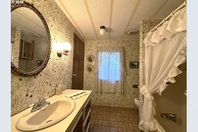 60108 Eastside Ln, John Day, OR 97845 - Photo 19