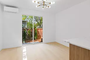 4960 SE Caruthers St, Portland, OR 97215 - Photo 11