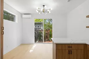 4960 SE Caruthers St, Portland, OR 97215 - Photo 9