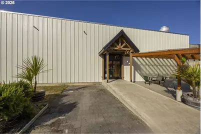 426 NW Coast St, Newport, OR 97365 - Photo 5