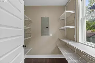 522 NE Morris St, Portland, OR 97212 - Photo 9