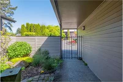 31320 SW Parkway Ave, Wilsonville, OR 97070 - Photo 9