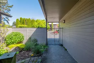 31320 SW Parkway Ave, Wilsonville, OR 97070 - Photo 9