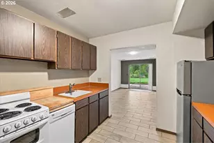 31320 SW Parkway Ave, Wilsonville, OR 97070 - Photo 33