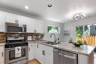 17349 NW Camelback Ln, Beaverton, OR 97006 - Photo 7