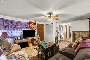 375 Johnson St, Sutherlin, OR 97479 - Photo 11