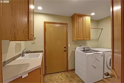 15290 SW 141st Ave, Portland, OR 97224 - Photo 25
