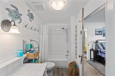 886 1st St SE, Bandon, OR 97411 - Photo 21