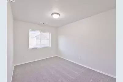 3721 E Oak Grove St, Newberg, OR 97132 - Photo 39