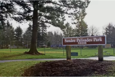 2645 SE Lewellyn Ave, Troutdale, OR 97060 - Photo 47