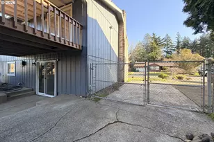 2645 SE Lewellyn Ave, Troutdale, OR 97060 - Photo 35