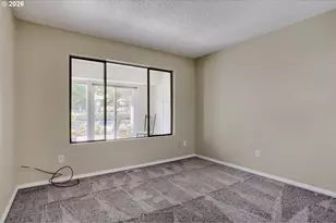 15915 SW Greens Way, Portland, OR 97224 - Photo 17