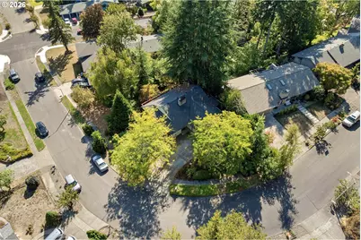 1085 SW Hillcroft Ave, Portland, OR 97225 - Photo 37