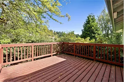 1085 SW Hillcroft Ave, Portland, OR 97225 - Photo 11