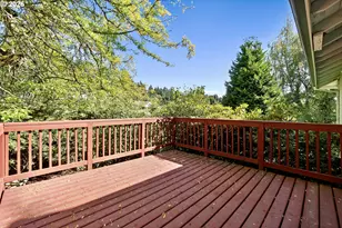 1085 SW Hillcroft Ave, Portland, OR 97225 - Photo 11
