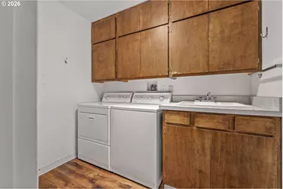 10175 SW Highland Dr, Portland, OR 97224 - Photo 31