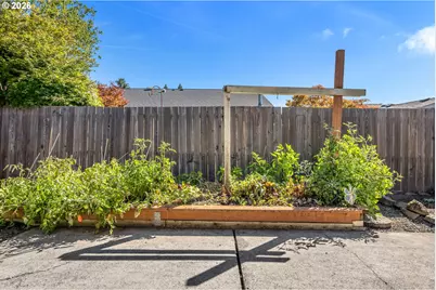 10175 SW Highland Dr, Portland, OR 97224 - Photo 7