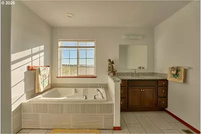 88246 Red Hawk Ln, Enterprise, OR 97828 - Photo 13
