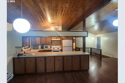 96015 Sunlake Ln, Lakeside, OR 97449 - Photo 29