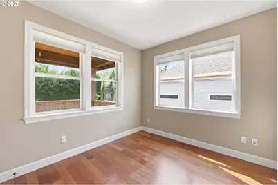 19484 SW Lorna Ln, Lake Oswego, OR 97035 - Photo 13