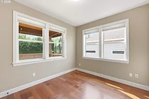 19484 SW Lorna Ln, Lake Oswego, OR 97035 - Photo 13