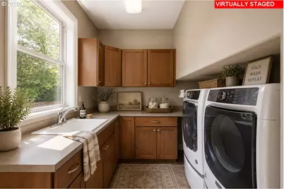 19484 SW Lorna Ln, Lake Oswego, OR 97035 - Photo 23