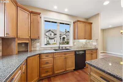 19484 SW Lorna Ln, Lake Oswego, OR 97035 - Photo 11
