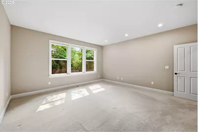 19484 SW Lorna Ln, Lake Oswego, OR 97035 - Photo 17