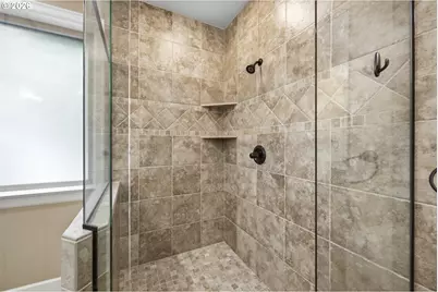 19484 SW Lorna Ln, Lake Oswego, OR 97035 - Photo 21