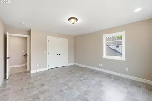 19484 SW Lorna Ln, Lake Oswego, OR 97035 - Photo 27