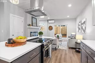 2477 NW 1st Dr, Gresham, OR 97030 - Photo 11