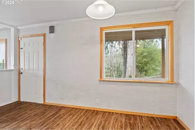 1095 E 2nd St, Coquille, OR 97423 - Photo 13